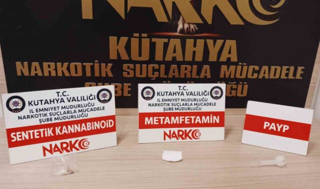 Kütahya'da şüpheli 2 şahsın üzerinde uyuşturucu bulundu