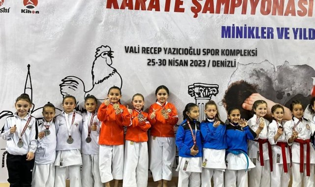 Kütahyalı çocuklardan Türkiye karate şampiyonasında 6 birincilik, 2 ikincilik, 7 üçüncülük