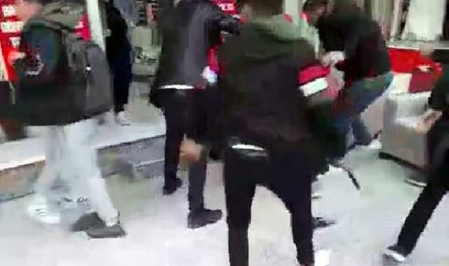 Mahallede uyuşturucu sattığı iddiasıyla dövüldü