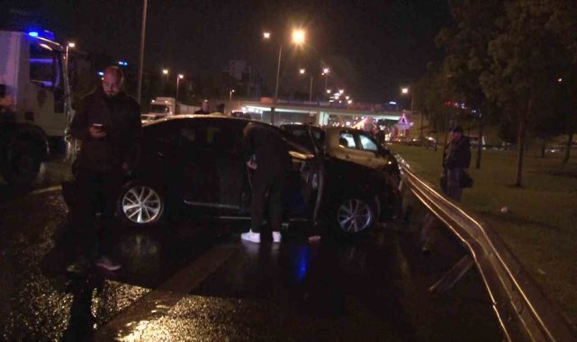 Maltepe'de 12 aracın karıştığı zincirleme kaza: 3 yaralı