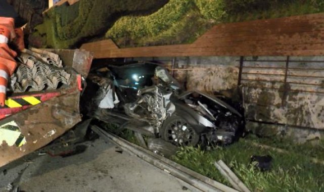 Maltepe'de alkollü sürücü yol bakım ekibinin arasına daldı, 4 ölü 1 yaralı