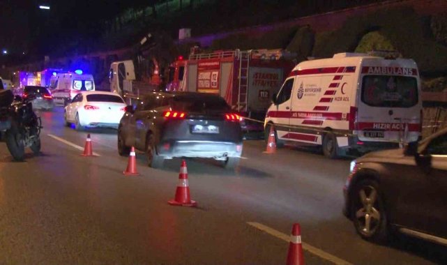 Maltepe'de otomobil işçilerin arasına daldı, 4 işçi hayatını kaybetti