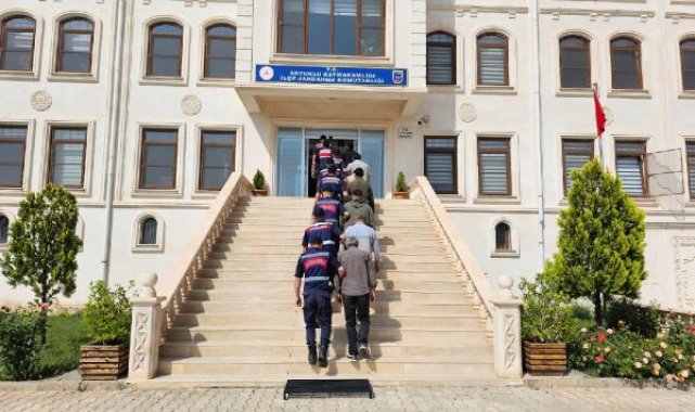 Mardin'de terör operasyonu; HDP ve DBP'li eski ilçe eş başkanları da gözaltında