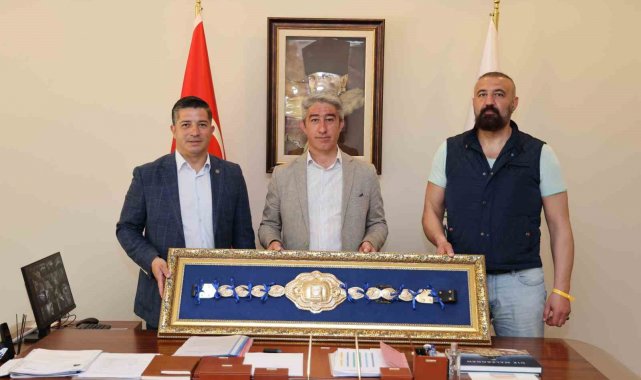 Marmaris yağlı güreşlere hazır