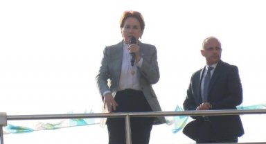 Meral Akşener Esenyurt'ta seçim koordinasyon merkezinin açılışını yaptı
