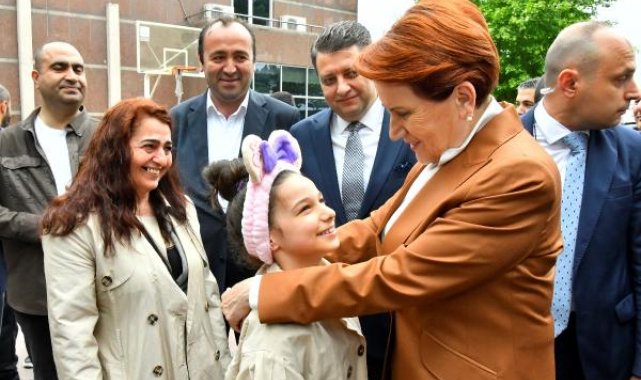 Meral Akşener oyunu kullandı