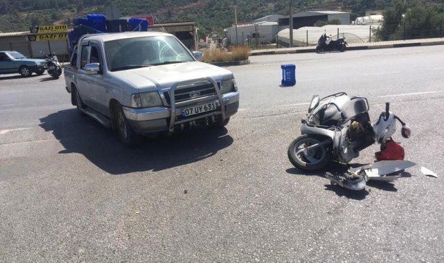 Motosiklet sürücüsü yaralandı