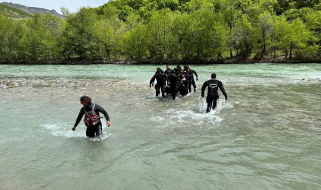 Munzur Çayı'na uçan araçtaki 3 gençten Baran'ın, 16'ncı günde cansız bedeni bulundu