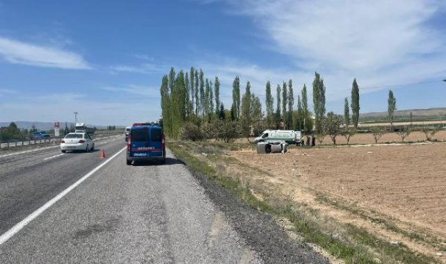 Niğde'de otomobil, şarampole devrildi; 2 ölü, 4 yaralı
