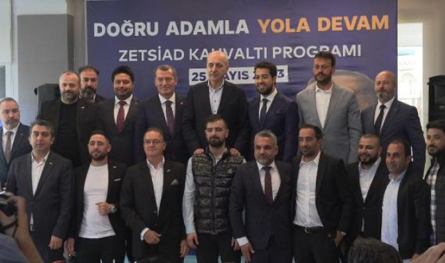 Numan Kurtulmuş Zeytinburnu'nda iş adamlarıyla bir araya geldi