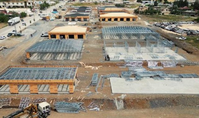Nurdağı'daki çelik konstrüksiyon çarşının yüzde 75'i bitti
