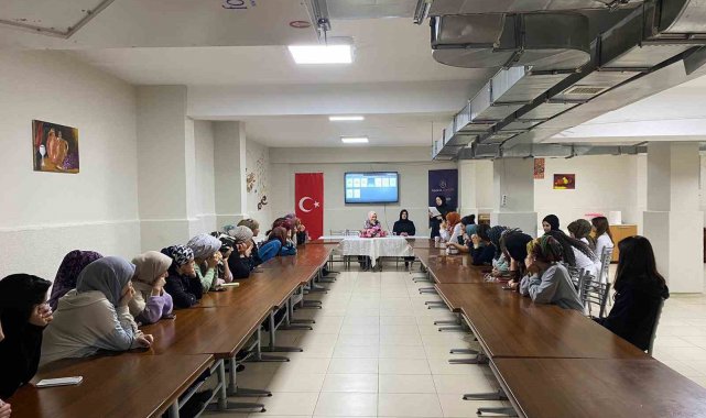 Öğrencilere meslek tanıtımı semineri düzenlendi