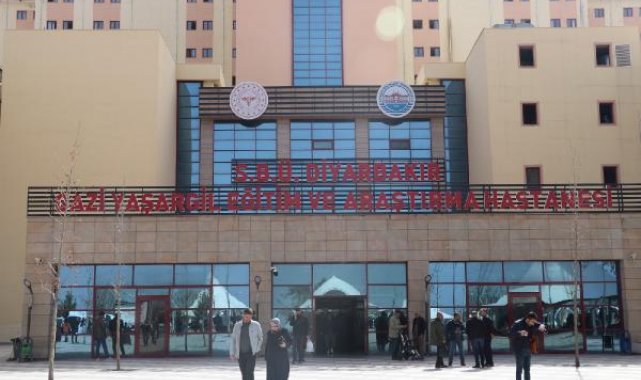 Okulda deneyde kullanılan malzeme patladı; 3 öğrenci ve 1 öğretmen yaralandı