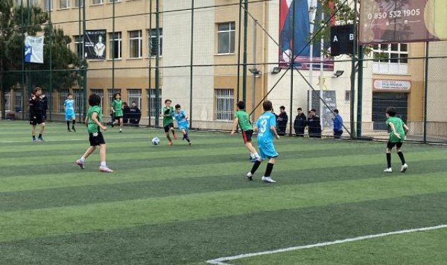Okullararası futbol turnuvası kıyasıya mücadelelere sahne oldu
