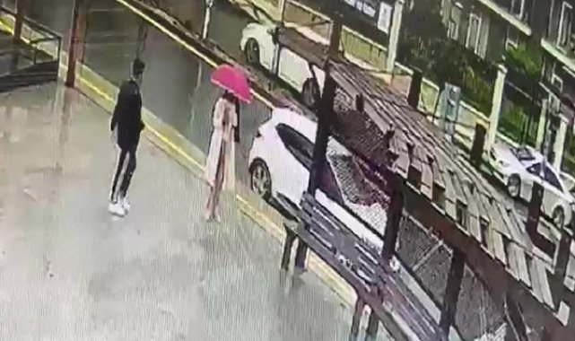 Önce güvenlik kamerasına ardından polise yakalandılar