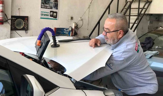 Oto tamircilerinde dolu kuyruğu oluştu