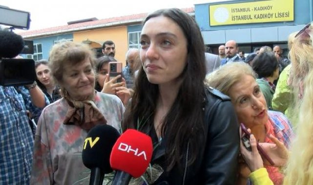 Oyuncu Merve Dizdar oyunu kullandı