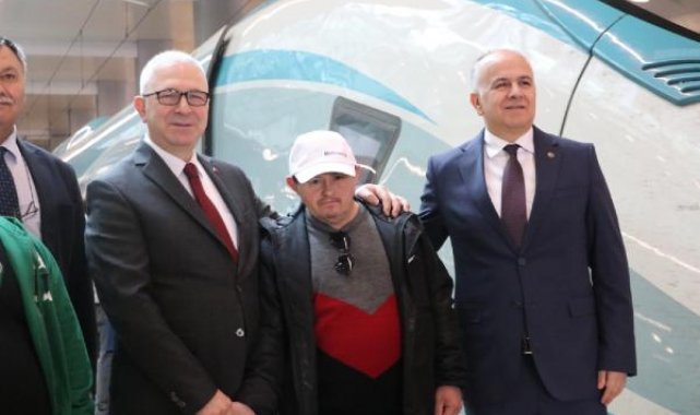 Özel gereksinimli 34 kişi, YHT heyecanı yaşadı