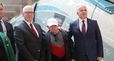Özel gereksinimli 34 kişi, YHT heyecanı yaşadı