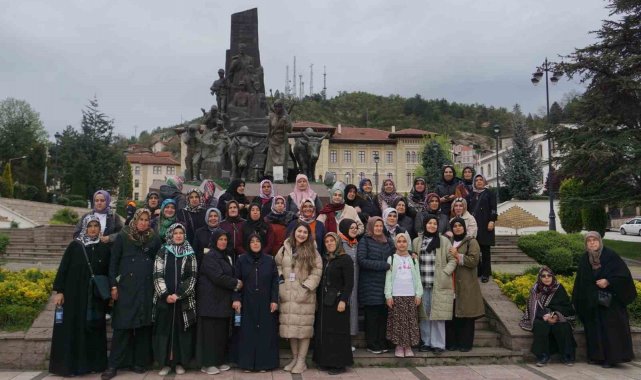 Özel öğrenciler aileleriyle dini ve tarihi mekanları gezdi