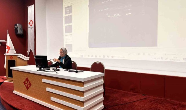 Paramedik öğrencilerine eğitim verildi