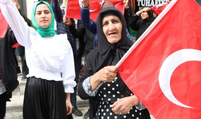 PKK'nın kaçırdığı kızına 11 gün önce kavuşan anne: Ailelere desteğim sürecek
