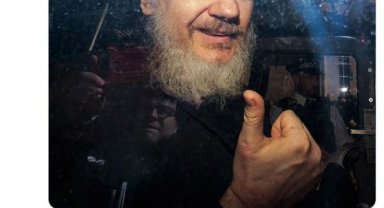 Rus Dışişlerinden İngiliz Dışişlerine 'Assange' göndermesi
