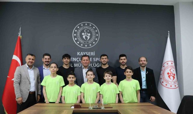 Şampiyon jimnastikçilerden Kabakcı'ya ziyaret