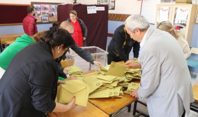 Samsun'da oylar sayılmaya başlandı
