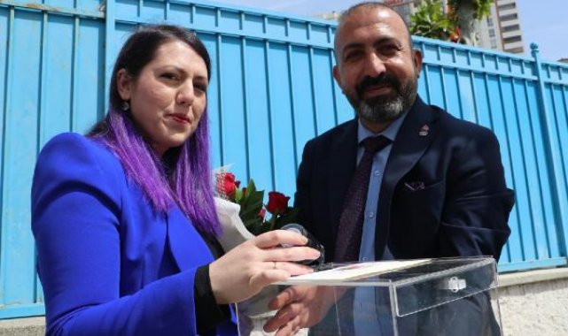 Sandıkta evlilik teklifi