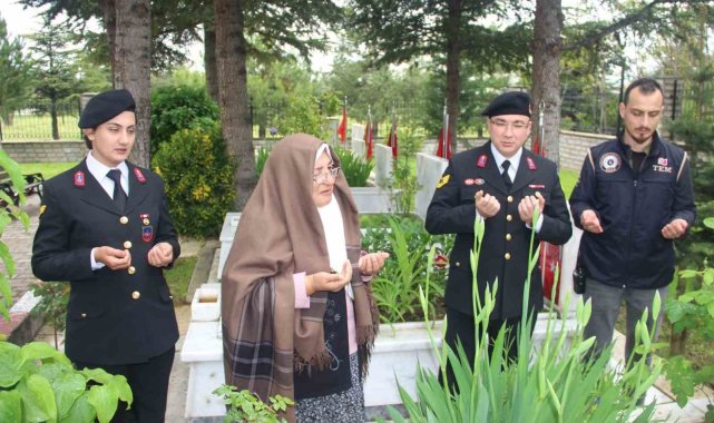 Şehit Tek şahadetinin seneyi devriyesinde dualarla yad edildi