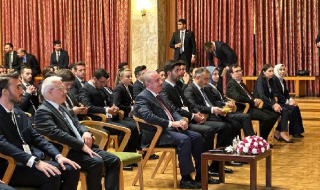 Şentop: Cumhurbaşkanı'mıza yönelik eleştiriler Türkiye'ye yapılmıştır