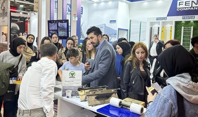 SUBÜ'lü öğrenciler TÜYAP Fuarı'nda yenilikleri incelediler