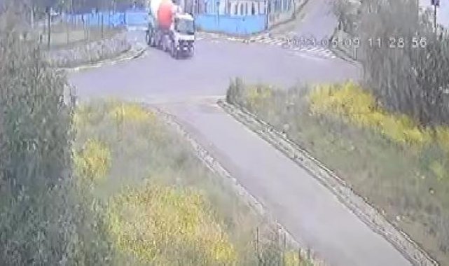 Sultanbeyli'de beton mikseri kazası kamerada