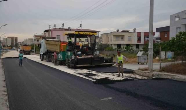 Tarsus'ta yol yapım çalışmaları sürüyor