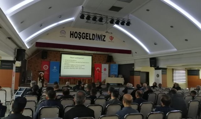 Teknolojinin bilinçli kullanılması anlatıldı