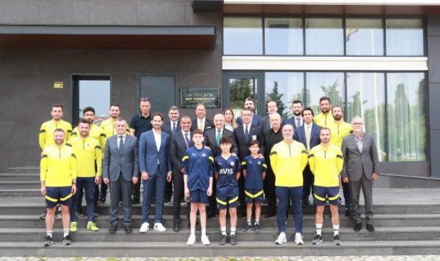 TFF Başkanı Mehmet Büyükekşi'den Fenerbahçe Akademisi'ne ziyaret