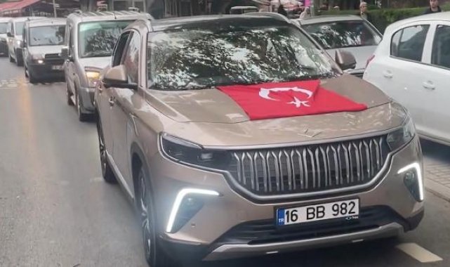 Togg, asker uğurlamasında konvoy başı oldu