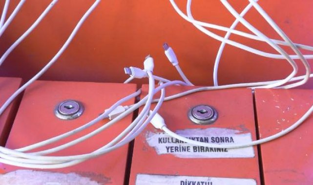 Toplu alanlarda USB ile telefon şarjında 'veri hırsızlığı' riski