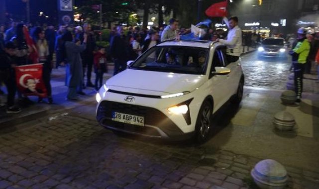 Trabzon'da 'horonlu, kolbastı'lı kutlama