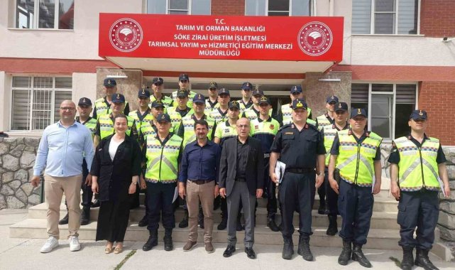 Trafik personeline güvenli traktör kullanımı eğitimi verildi