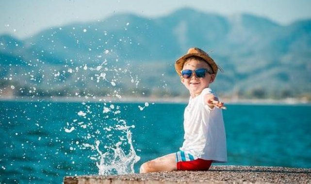 Uzmanından, çocuklarda enfeksiyon ve güneş çarpmalarına karşı ailelere uyarı