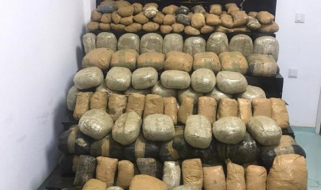 Van'da 340 kilo toz esrar ele geçirildi