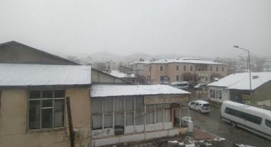 Van'da dolu yağışı etkili oldu