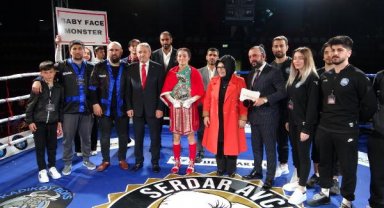 WBC boks gecesinde Seren Ay Çetin ve Arda Avcı tarih yazdı