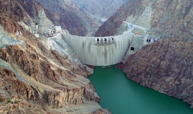 Yusufeli Barajı'nda su seviyesinde son 70 metre