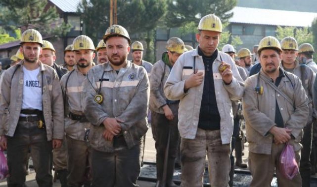Zonguldak'ta 30 maden çalışanı, facianın 13'üncü yılında anıldı