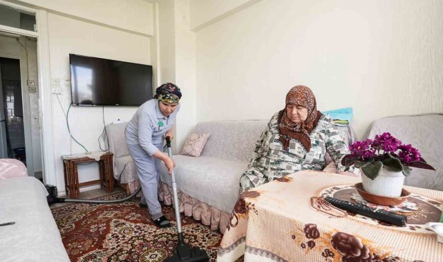 'Vefa Hizmeti' yaşlıların yüzünü güldürüyor