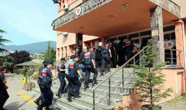 4 ilde FETÖ üyelerini yurt dışına kaçıranlara operasyon: 13 gözaltı