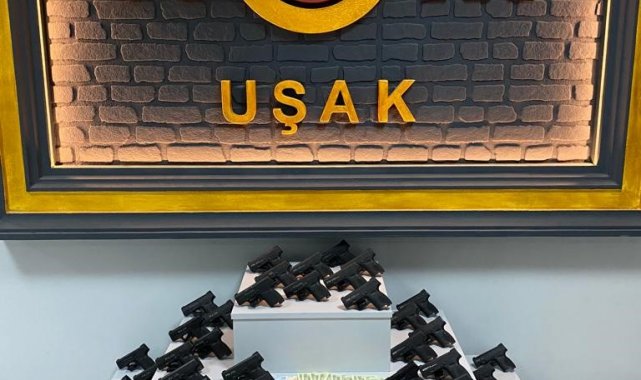 63 ruhsatsız telefon ele geçirildi